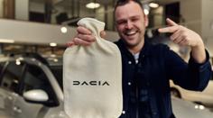Dacia zesměšňuje luxusní konkurenci: Drahé vyhřívání sedadel? Máme lepší řešení