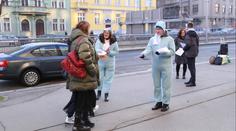 Změny v rodných listech: Přibude kolonka "Rodič". Lidé protestovali u ministerstva