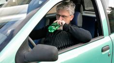 Dehydrovaný řidič je stejně nebezpečný, jako opilec za volantem