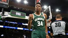 Bucks přejeli Golden State, LeBron zase řádil. Brooklyn vykradl Boston!