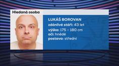 Vrah ze Záběhlic je stále na útěku. Policie varuje veřejnost