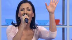 Partyšová ve Snídani překvapila diváky! Zazpívala hit z 90. let