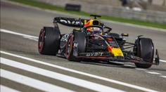 Kvalifikaci na Velkou cenu Bahrajnu ovládly vozy Red Bullu, vyhrál Verstappen
