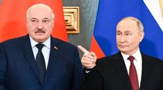 Lidé se vysmívají Lukašenkovi. Diktátor si musel kvůli Putinovi upravit výsledky voleb