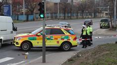 Auto na přechodu pro chodce srazilo muže, ten na místě zemřel