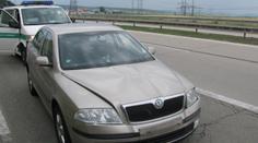 Zfetovaný cizinec vybržďoval a napadal řidiče na dálnici D1
