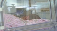 Hořovická porodnice zkouší novinku. Usnadní otcům být u porodu