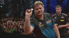 Životní výhra pro Dalibora Šmolíka! První Čech na Czech Darts Open postupuje