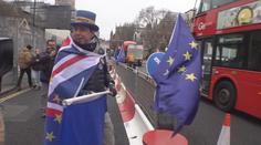 Řada Britů je s brexitem nespokojená a cítí se oklamána, říká odborník