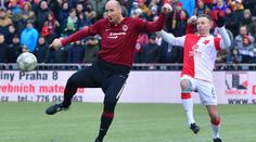 Silvestrovské derby přineslo penalty, remízu i góly Kollera a Lafaty!