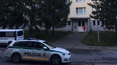 Holčička (3) vypadla z okna ve 4. patře! Zemřela v nemocnici