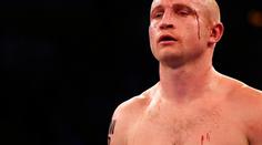 Boxer Konečný chce končit. Když ale vyhraje, bude komplikace