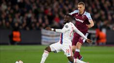 Součkův West Ham remizoval s Lyonem. Frankfurt překvapil Barcu