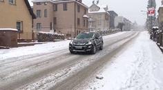 ČHMÚ zpřísnil výstrahu! Kromě silného větru a náledí hrozí i závěje