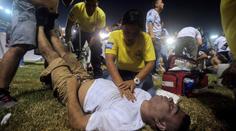 Tragédie během fotbalového zápasu. Při tlačenici na stadion zemřelo 12 lidí