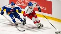 Češi před světovým šampionátem stále vítězí. Slováky zdolali po nájezdech