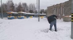 Sněhová kalamita v Evropě: V Prešově vyhlásili stav nebezpečí, Londýn ruší lety