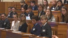 Studenti simulují Europarlament. Přípravou udivili i senátory