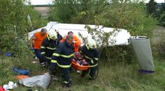 U Slaného spadl větroň, 17letý chlapec nehodu nepřežil