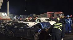 Hromadná nehoda na čínské dálnici! Srazilo se více než sto aut
