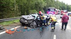 V neděli tam po nehodě uhořeli tři lidé, dnes zemřel další