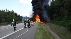 Na D1 shořelo auto! Dálnici ucpala pětikilometrová nehoda