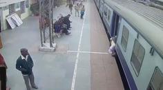 VIDEO: Cestující při nástupu do vlaku klopýtl. Souprava ho táhla ještě několik metrů