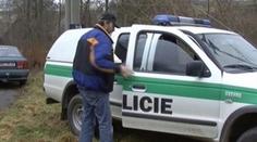 EXKLUZIVNĚ: Vražda v zahrádkářské kolonii: mrtvá žena zabalená do koberce!