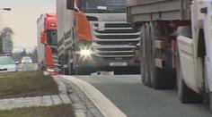 Nový úsek dálnice D11 měl odlehčit obcím. Kamiony ho ale nevyužívají
