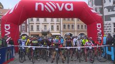 NOVA CUP: Tři stovky cyklistů a krásný dárek pro postiženou dívku