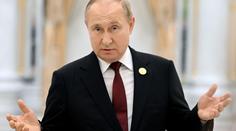 Putin fušuje do soutěže krásy. Veřejně podpořil ruskou miss a vyslal ji do světa