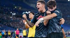 Neapol nehraje italský fotbal, říká trenér Frankfurtu. Zápas sledujte na Nova Sport