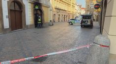 Útok zápalnou lahví na obchod v centru Prahy: Muž toho může mít na svědomí víc