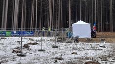 Muž nechal kočárek s dítětem u brány, hrozí mu 3 roky vězení. Je to omyl, hájí se