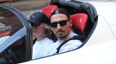 Zlatan si pořídil k narozeninám luxusní ferrari. Stát ho bude desítky milionů
