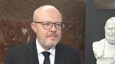 Válek chce, aby si lidé léčbu platili sami. Pojišťovny by po nich mohly chtít miliony