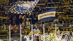 Strach o život. Barážový duel v Litvínově přerušil kolaps diváka na tribuně