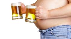 Pivo jak kobliha, víno jak dort! Po kterém alkoholu přiberete nejvíc?