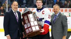 Lafreniere patří Rangers, je jedničkou draftu. Synovce Reichela vybralo Chicago