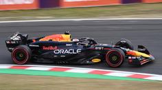 Verstappen ovládl i kvalifikaci v Japonsku. V první řadě ho doplní Pérez