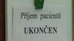 VIDEO: Ordinace a čekárny jsou plné pacientů