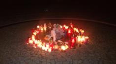 Otec Tadeáška promluvil: "Tělo nosili v batohu, v těhotenství matka pila!"