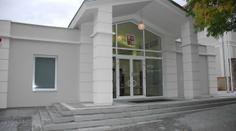 Dítě zemřelo po domácím porodu, pomoc zavolali pozdě. Rodiče bez trestu