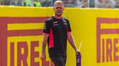Magnussen nasbíral už 12 trestných bodů. V dalším závodě nesmí startovat