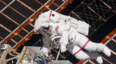 ÚSPĚCH: Astronauti z Endeavouru zvládli i třetí výstup do vesmíru! Předtím měli rozcvičku