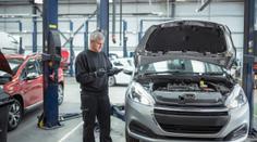 Zdražování se dotklo už i autoservisů. Ceny dílů a práce rostou dvakrát rychleji