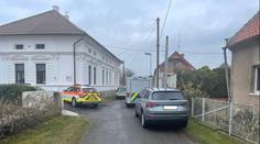 Střelba ve škole na Kladensku! Našli tam dva mrtvé muže