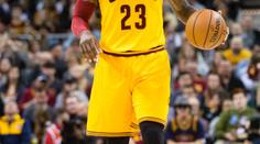 LeBron James zase zpátky! Pomohl k výhře nad Milwaukee
