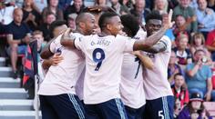 Arsenal pokračuje ve strhující jízdě a jde do čela tabulky. Vyhrál i Tottenham