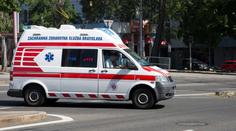 Drsné urážky v sanitce. Nemocné Češce slovenští záchranáři měli sprostě nadávat